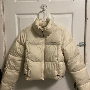 Columbia Puffect cropped jacket in cream